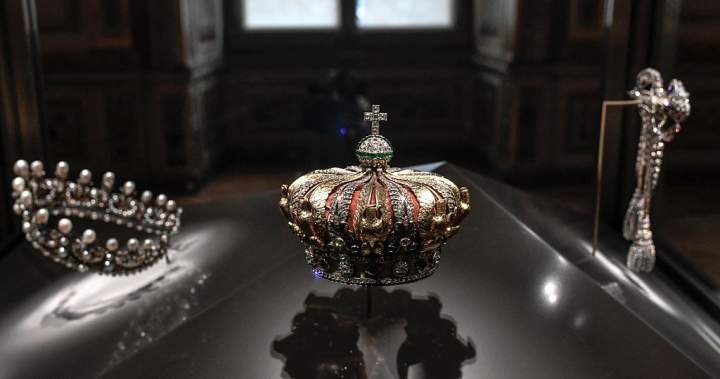 Petty criminals — not pros — executed Louvre heist: French prosecutor – National