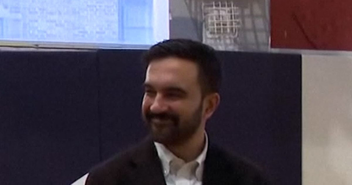 Mamdani casts ballot with his wife in New York