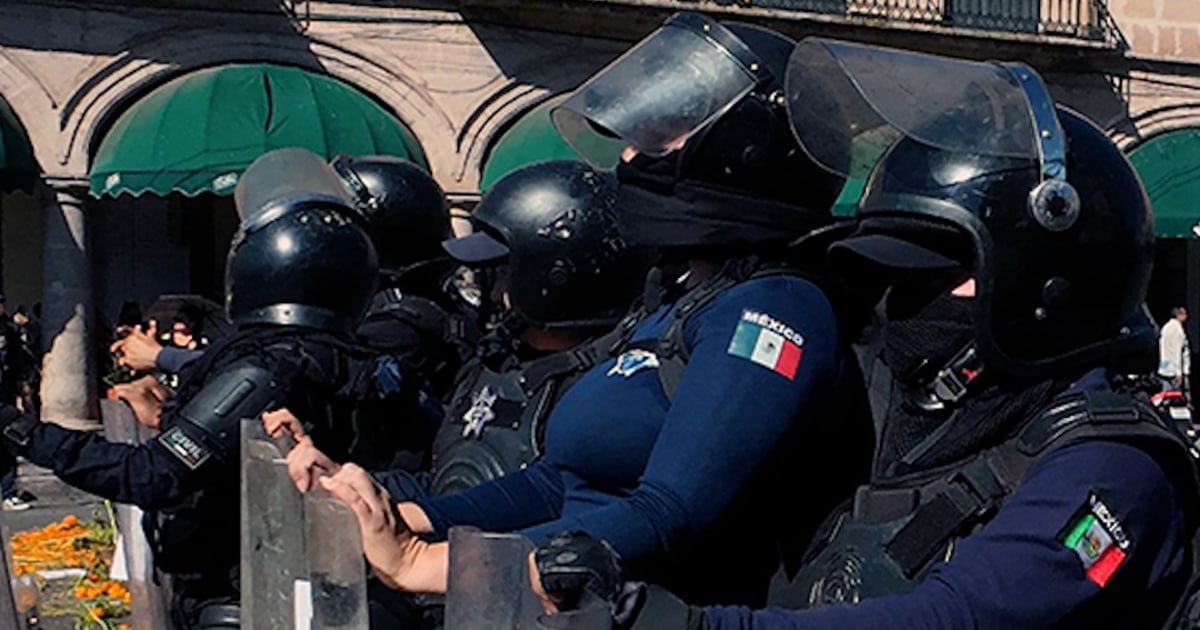 Protests erupt after the assassination of Mexican mayor